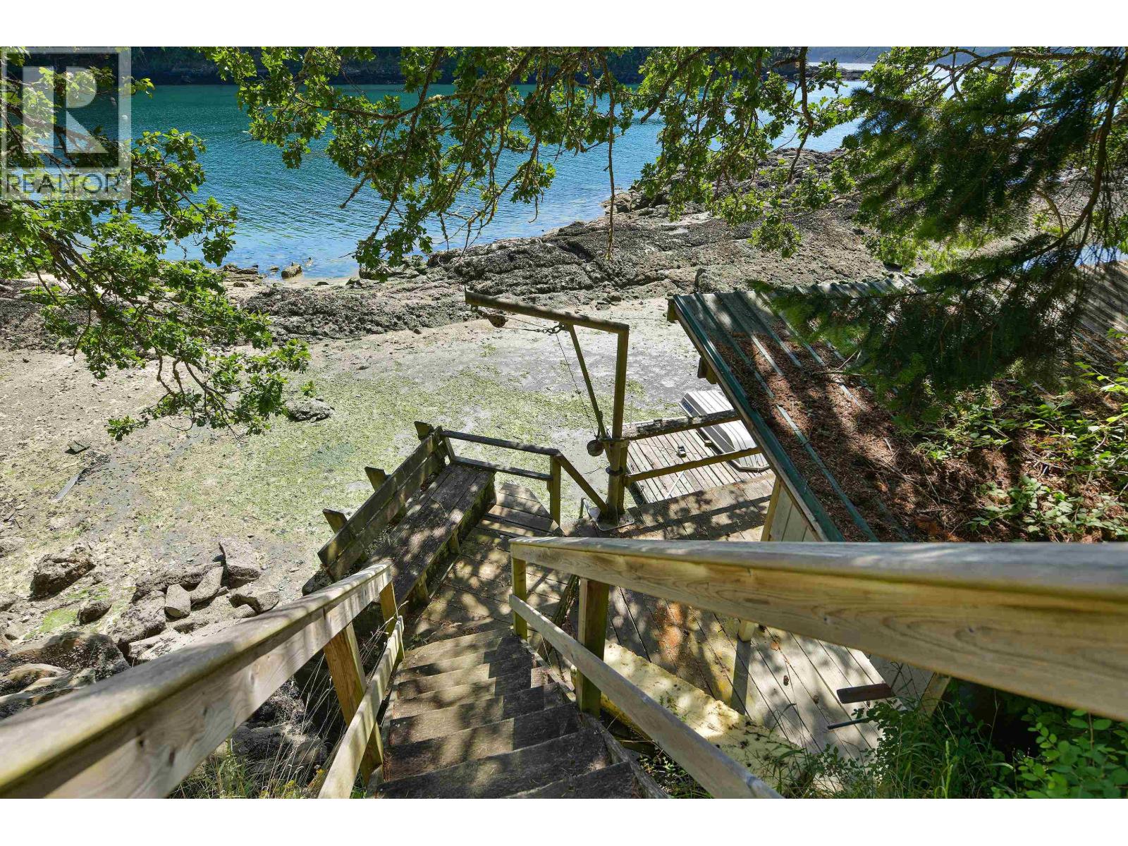 248 LEIGHTON LANE, Mayne Island