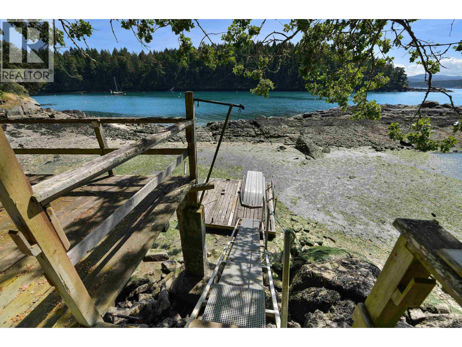 248 LEIGHTON LANE, Mayne Island