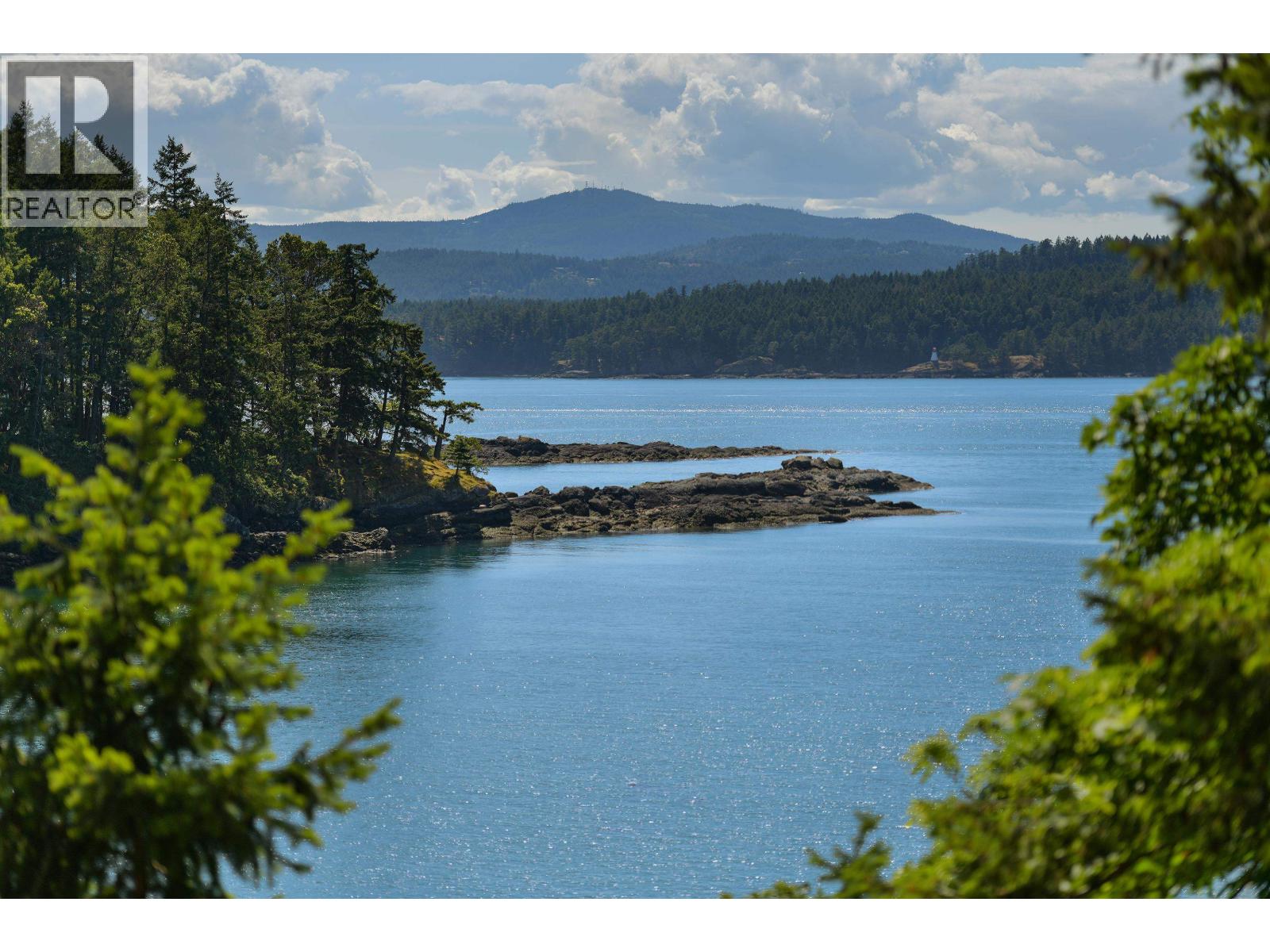 248 LEIGHTON LANE, Mayne Island