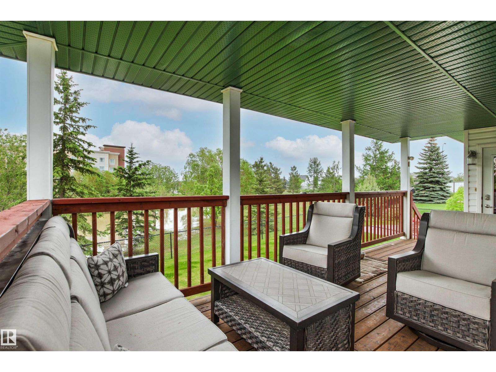 32 LAMPLIGHT BA - 47