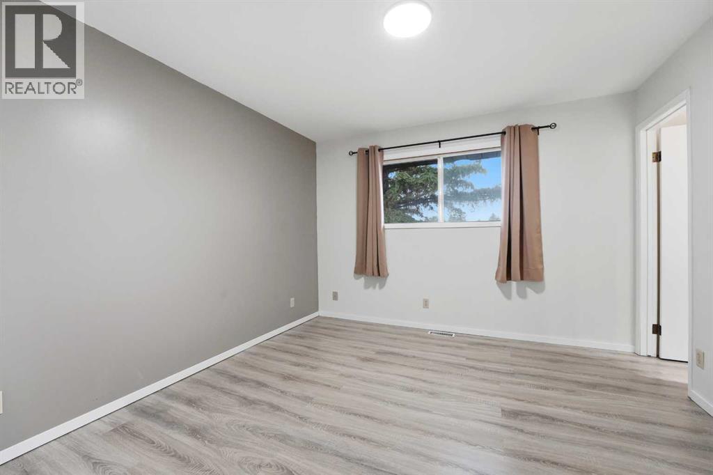 1 Hallgren Avenue — photo 20