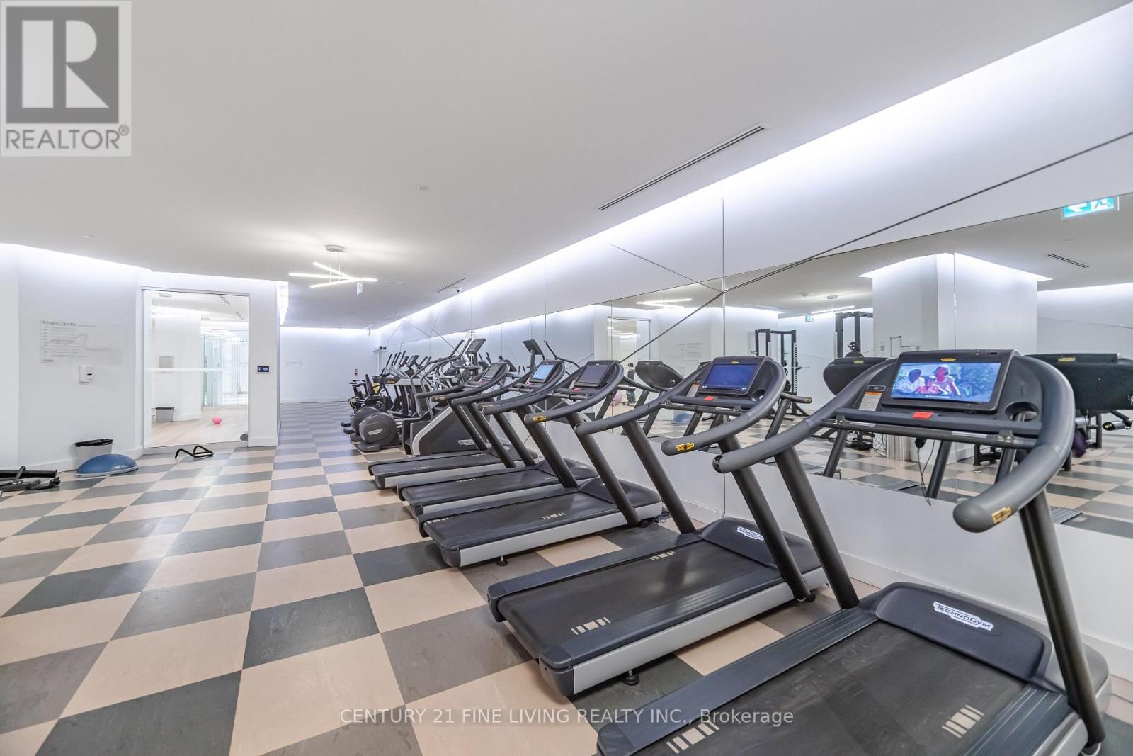 #2309 50 ORDNANCE STREET - 38