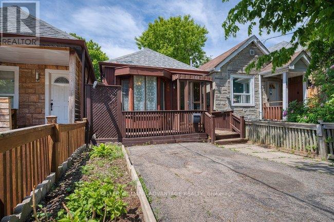 186 CEDRIC AVENUE - 2