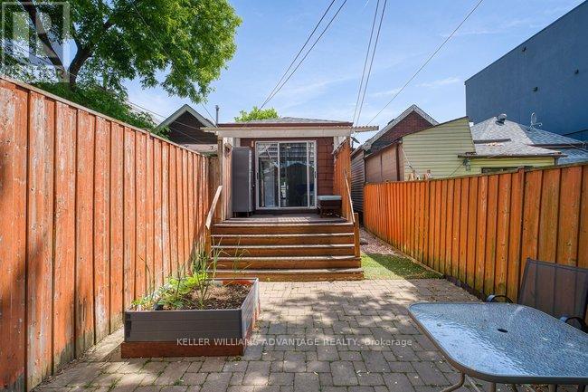 186 CEDRIC AVENUE - 27