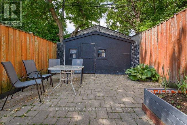 186 CEDRIC AVENUE - 26