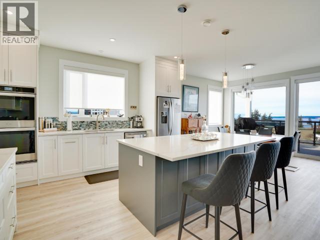 4351 QUEBEC AVE - 4