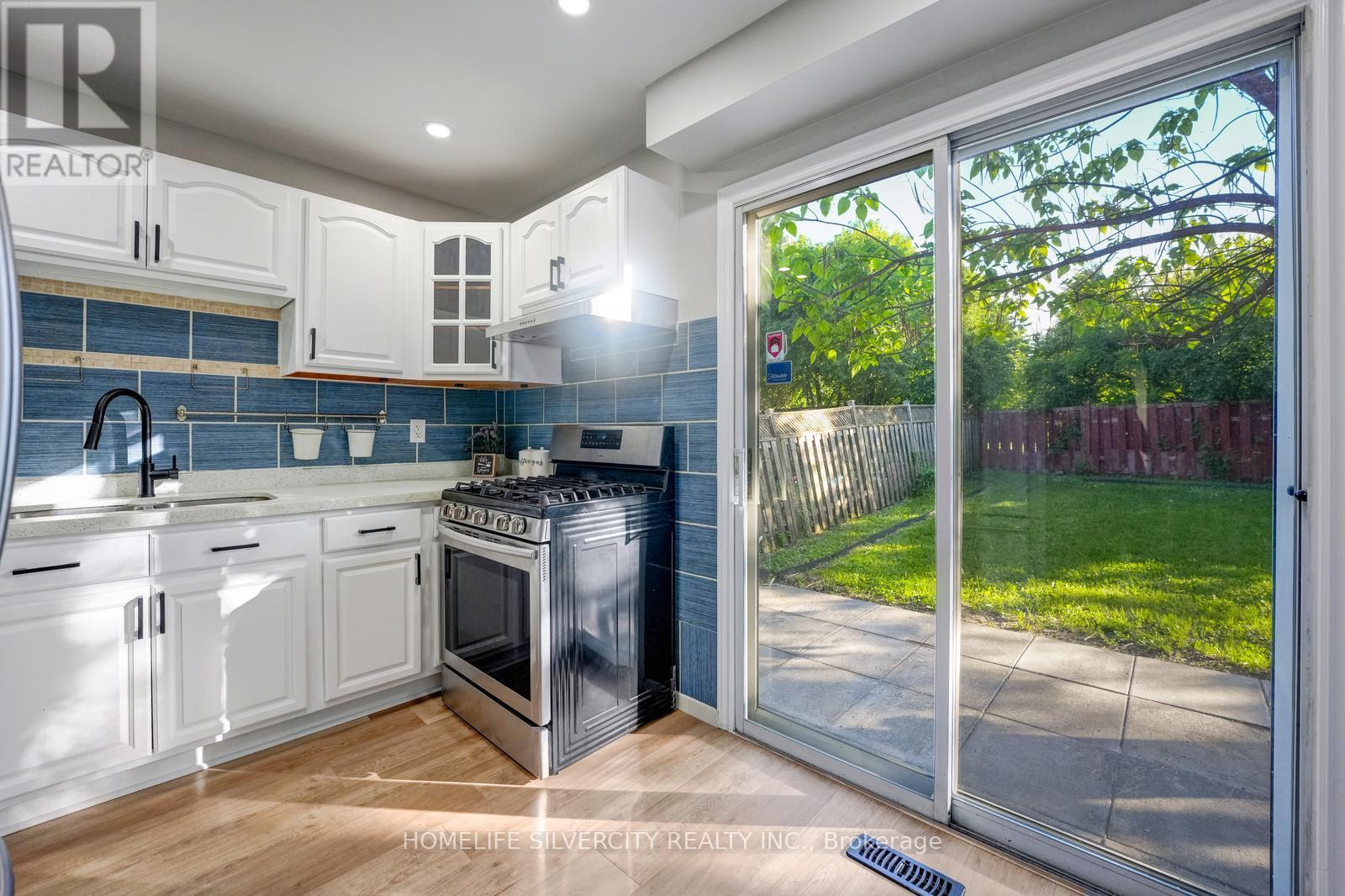 3 FOLKSTONE CRESCENT - 14