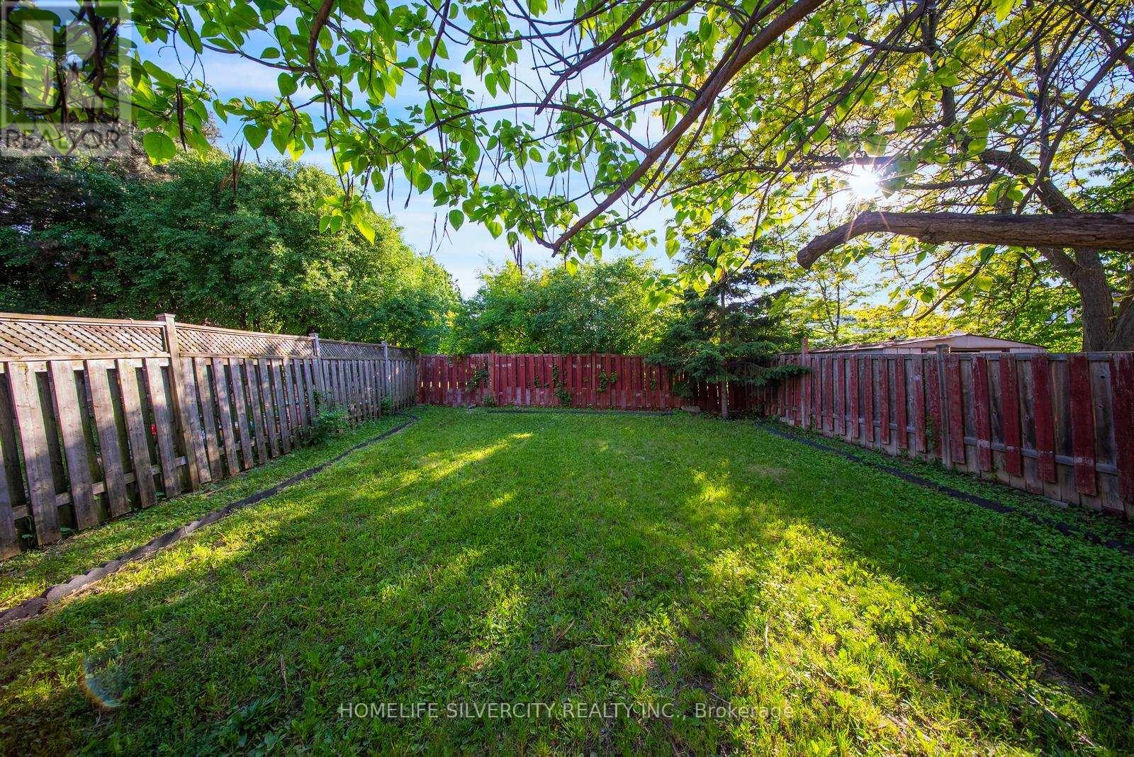 3 FOLKSTONE CRESCENT - 36