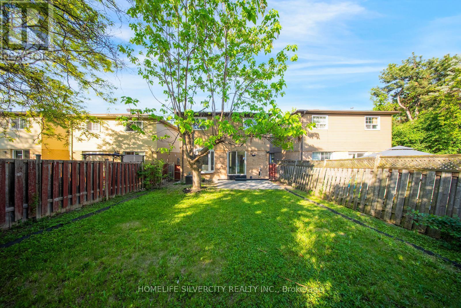 3 FOLKSTONE CRESCENT - 37