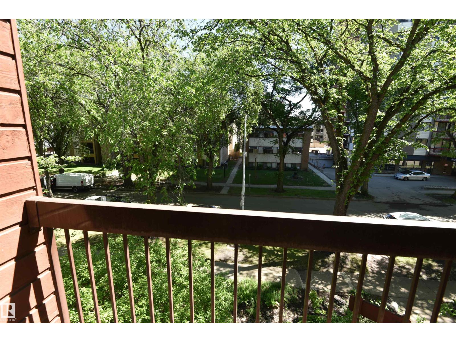 #21 10160 119 ST NW - 15