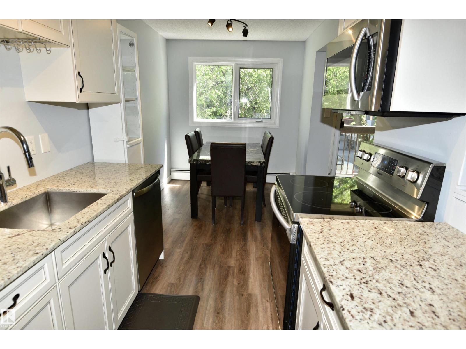#21 10160 119 ST NW - 5