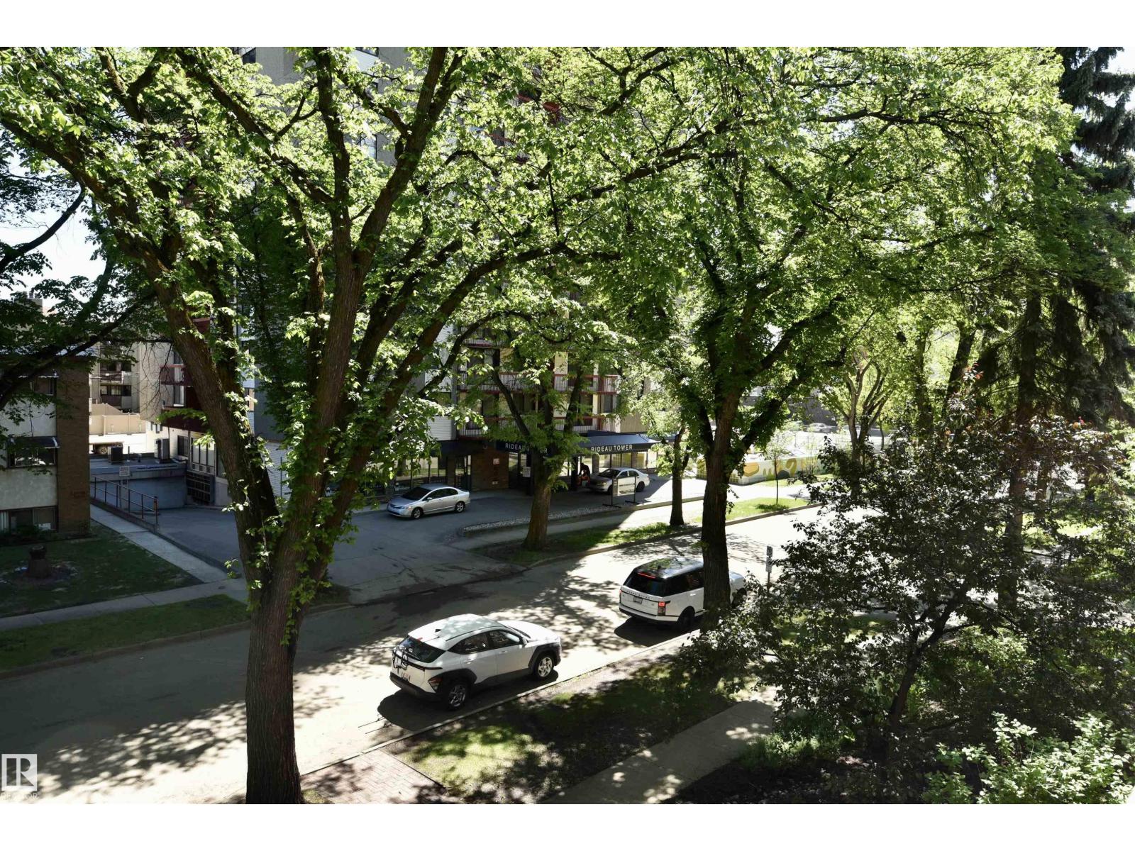 #21 10160 119 ST NW - 16
