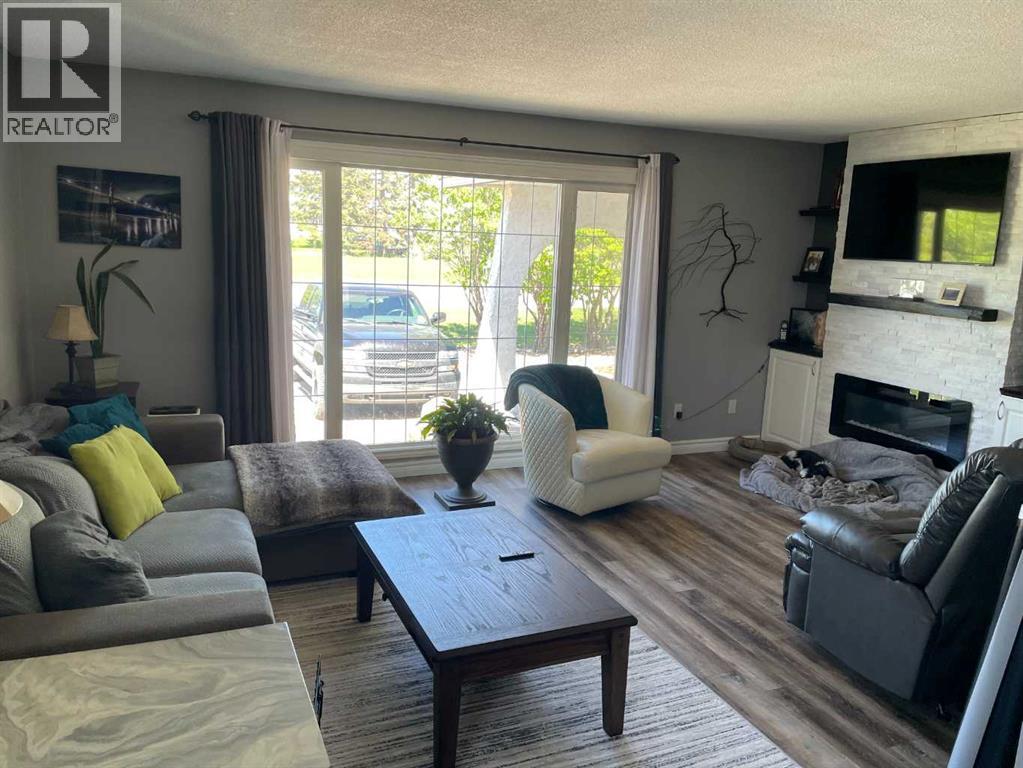 10717 103 Avenue - 7