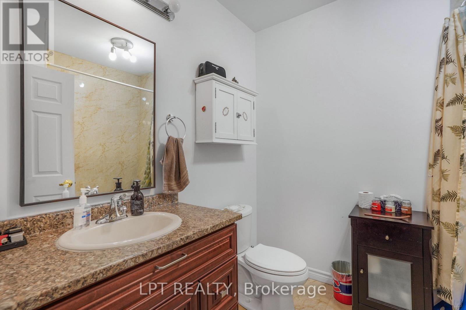 1053 JACYNTHE STREET - 23