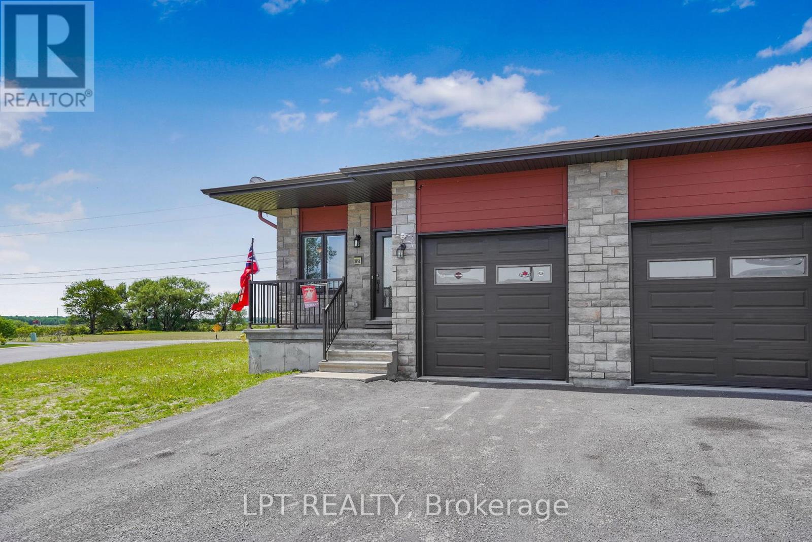 1053 JACYNTHE STREET - 4