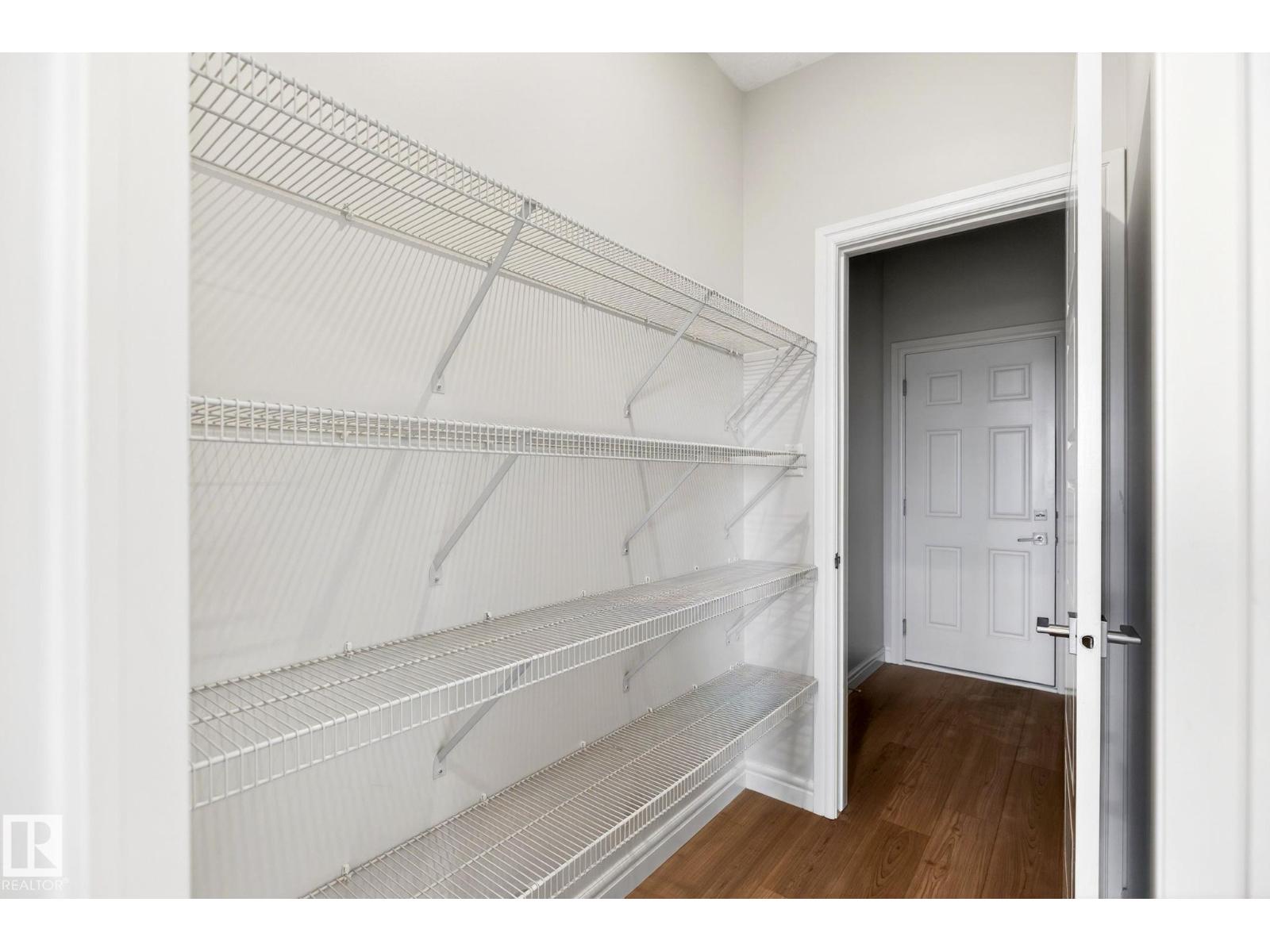 2539 208 ST NW - 10