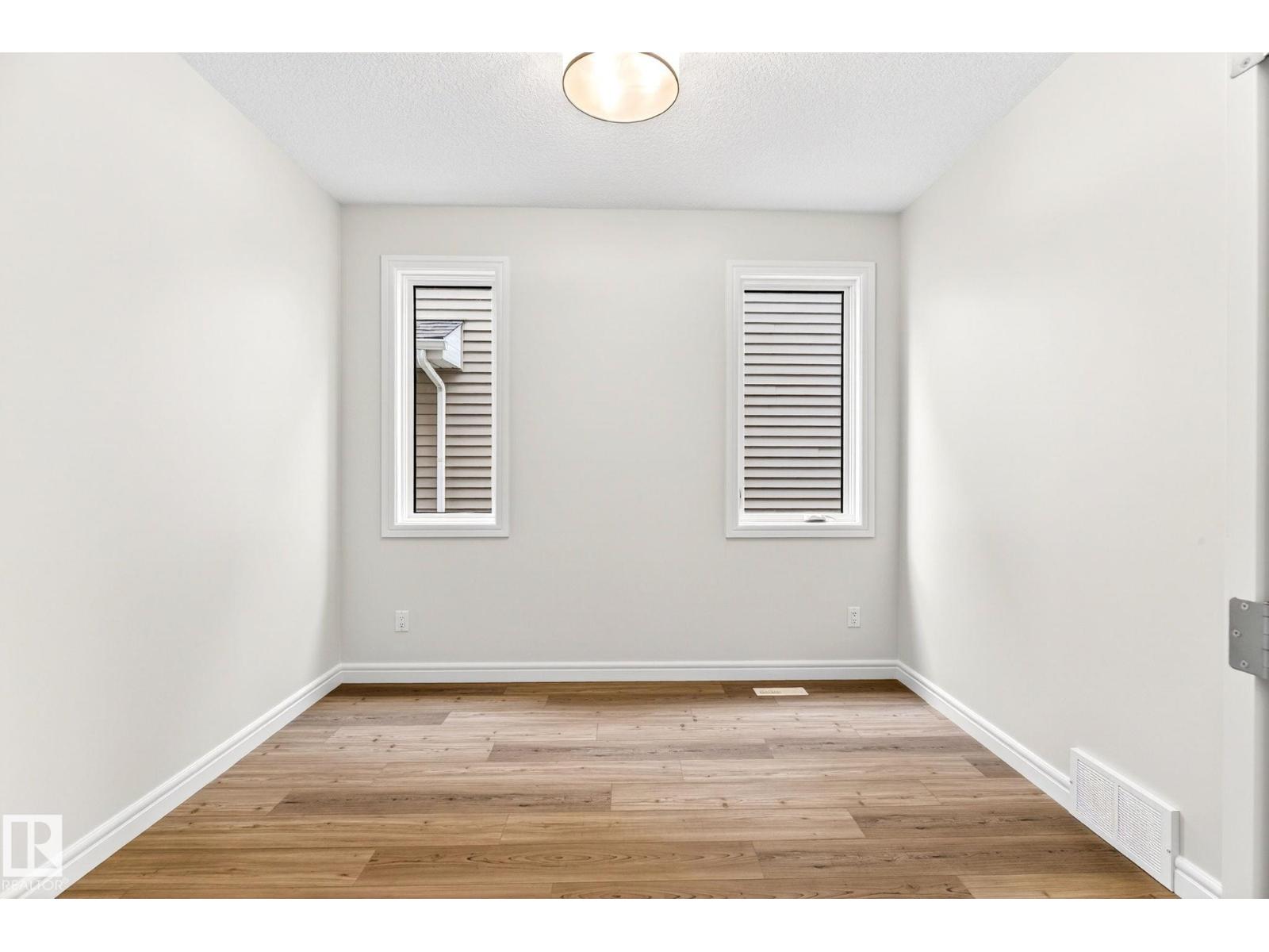 2539 208 ST NW - 12