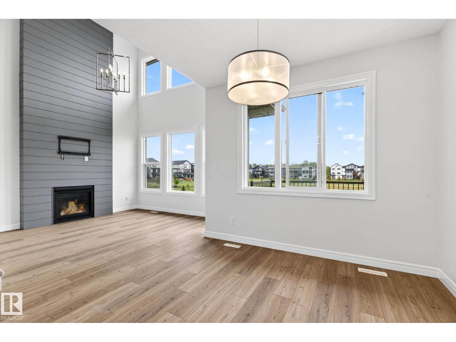 2539 208 ST NW - 20