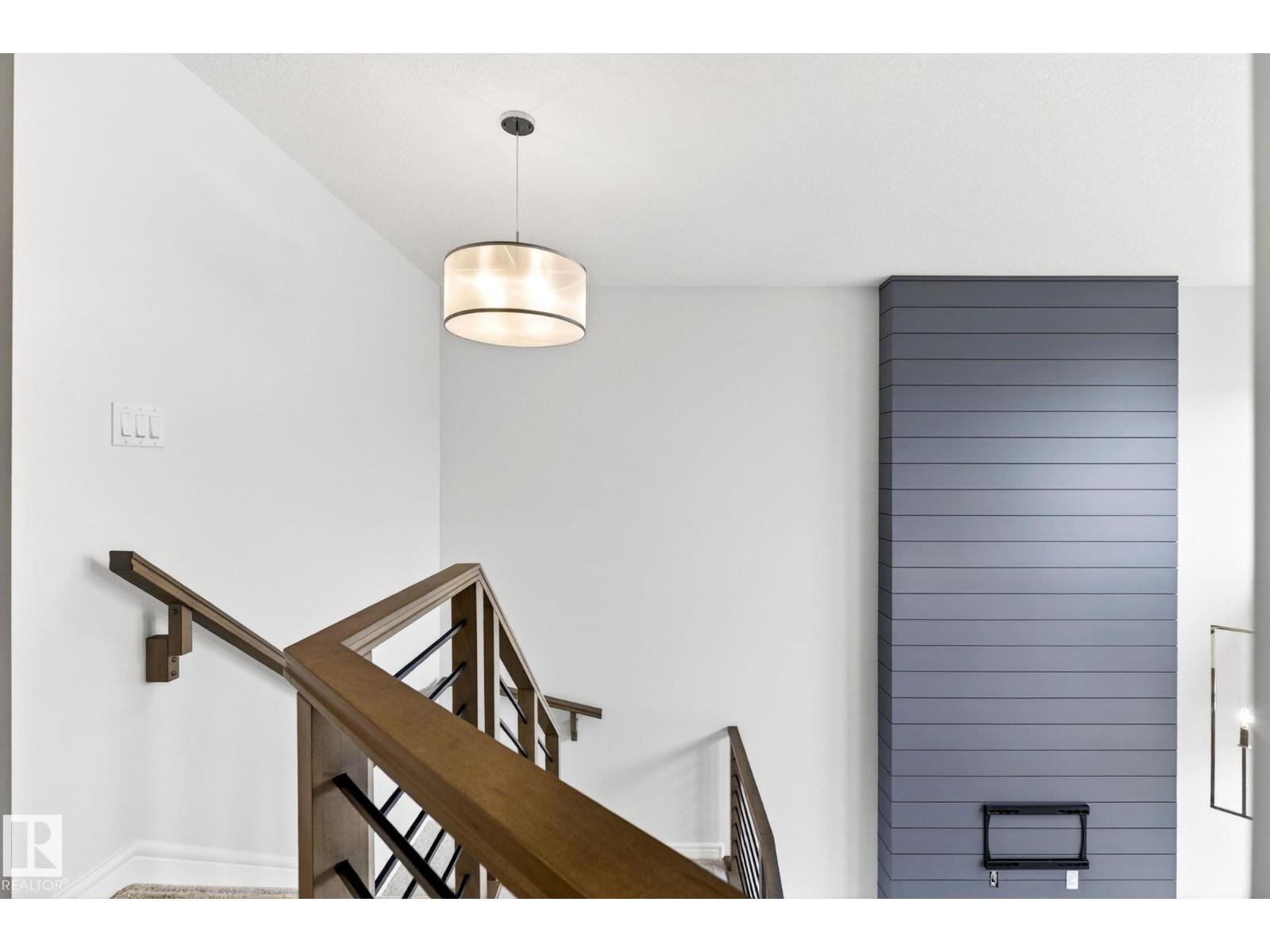 2539 208 ST NW - 29