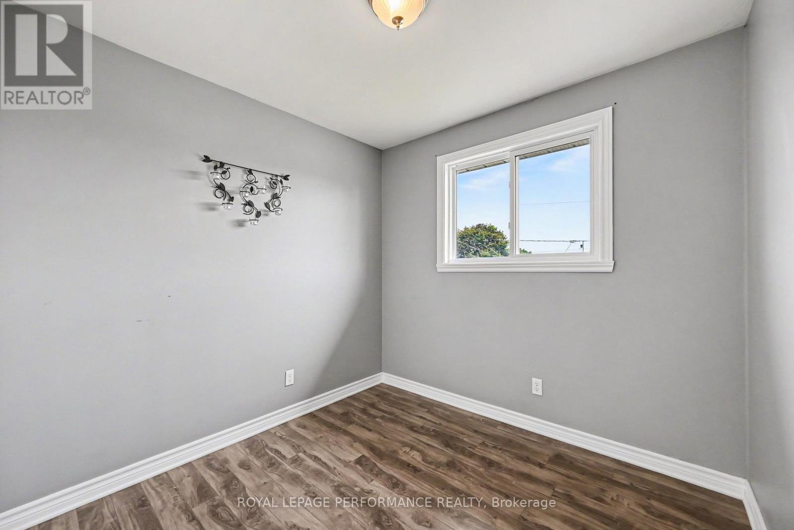 3152 POIRIER AVENUE - 21