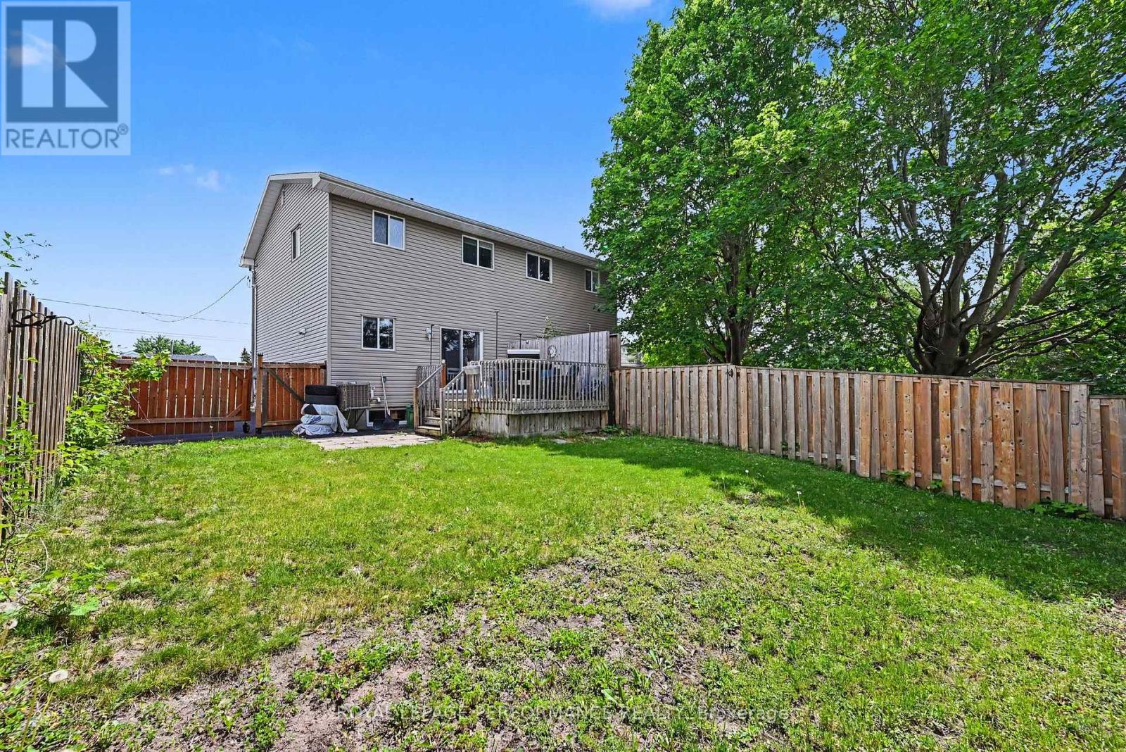 3152 POIRIER AVENUE - 32