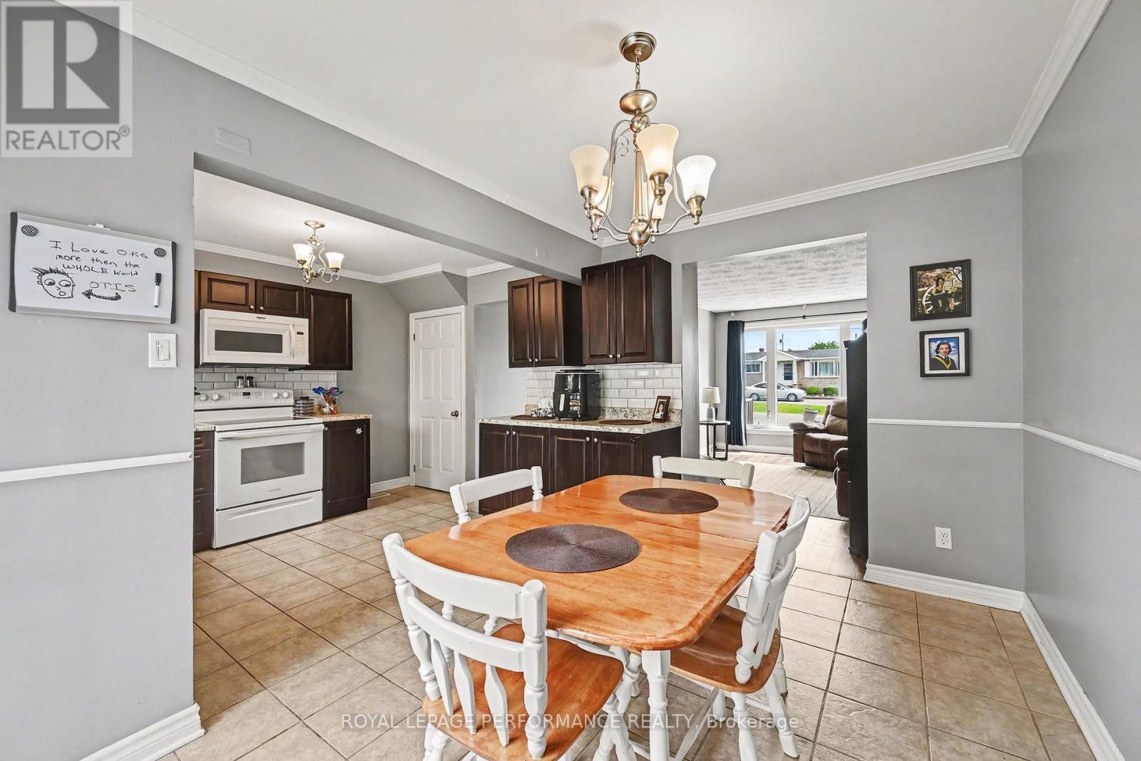 3152 POIRIER AVENUE - 9