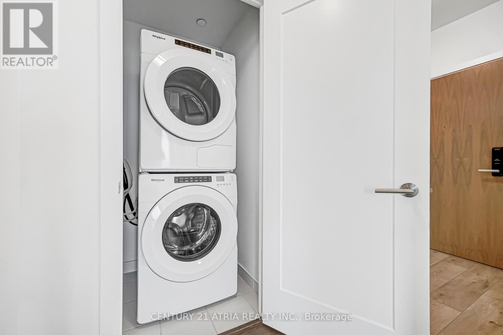 #3308 575 BLOOR STREET E - 21