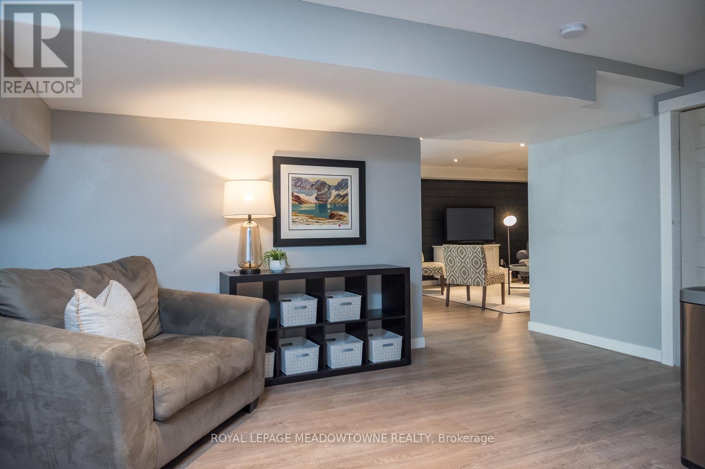 11276 AMOS DRIVE - 31