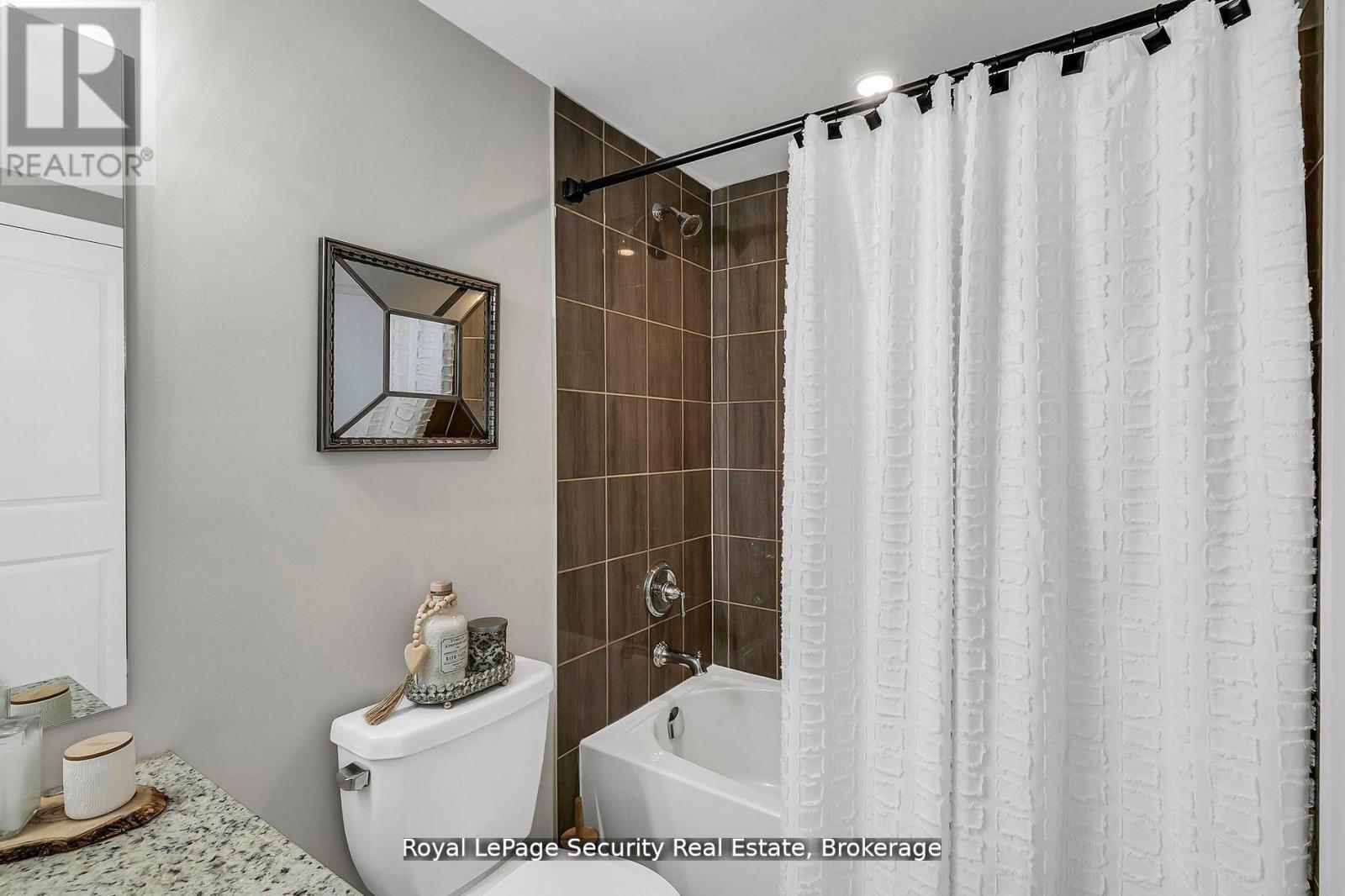 #217 54 KODA STREET - 25