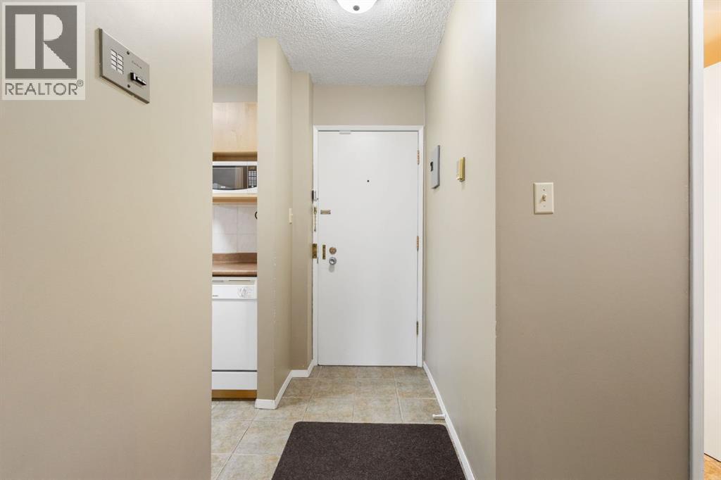 #307 635 56 Avenue SW - Image 2