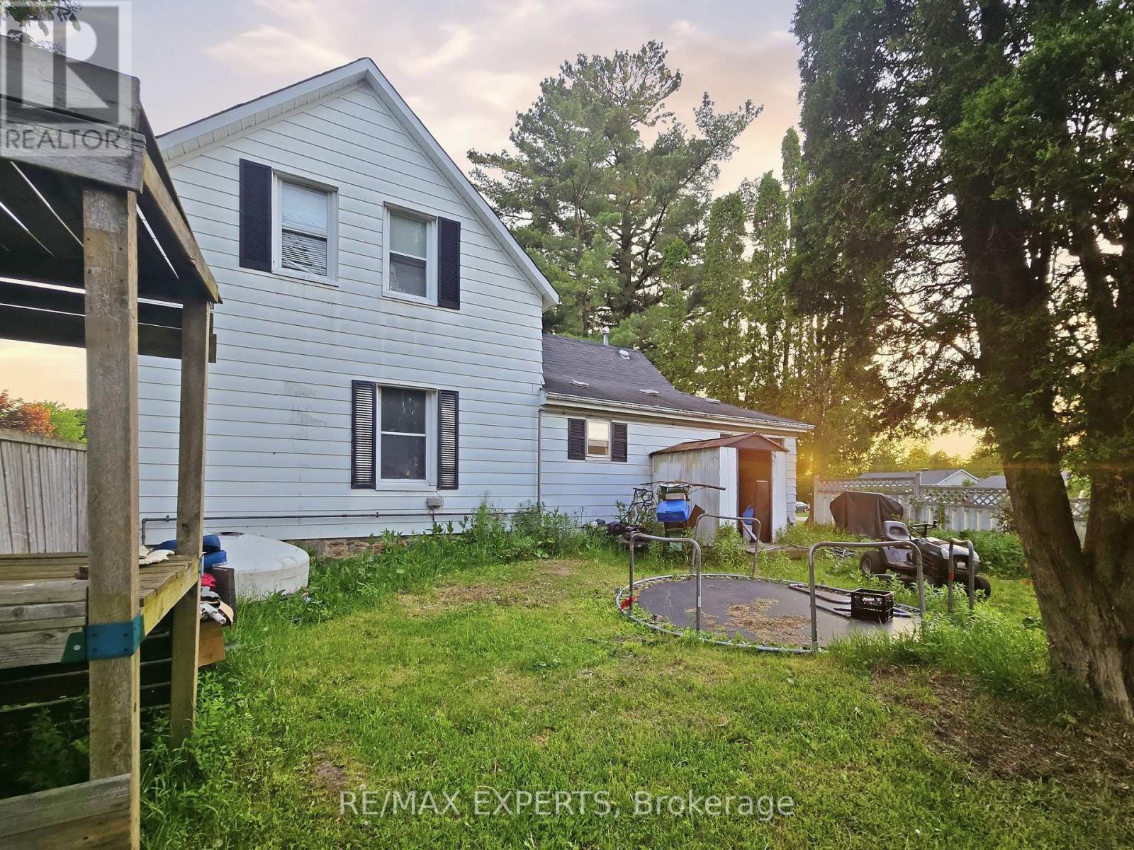 47 WALNUT STREET - 23