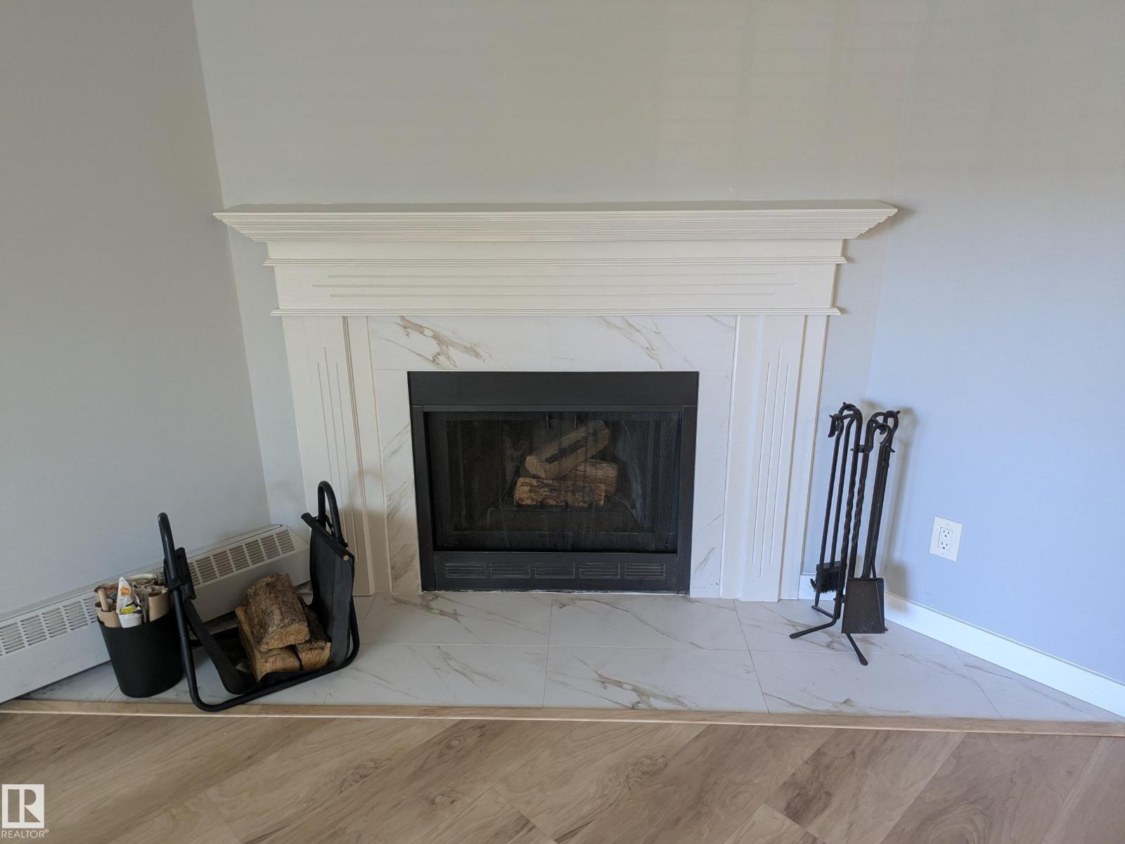 10524 84 AV NW - 7