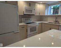 10524 84 Av Nw, Edmonton, AB T6E2H4 Photo 10