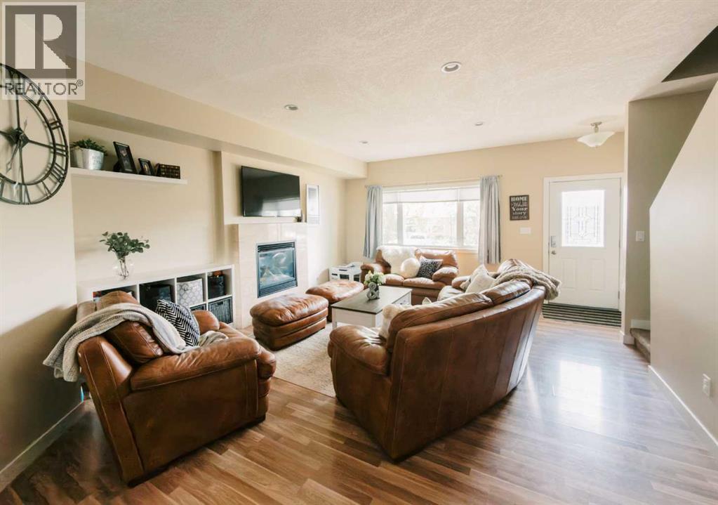5007A 46 Street - photo 3