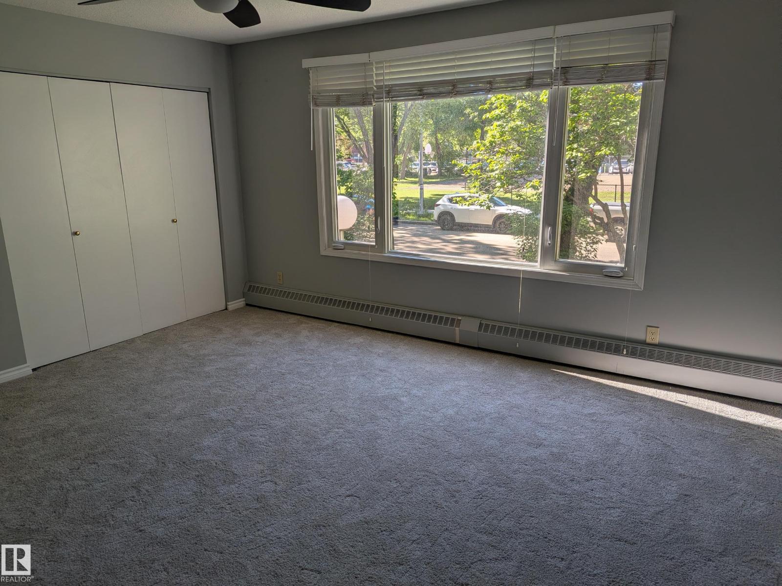 10524 84 AV NW - 19