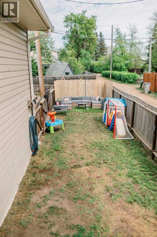 5007A 46 Street — photo 25