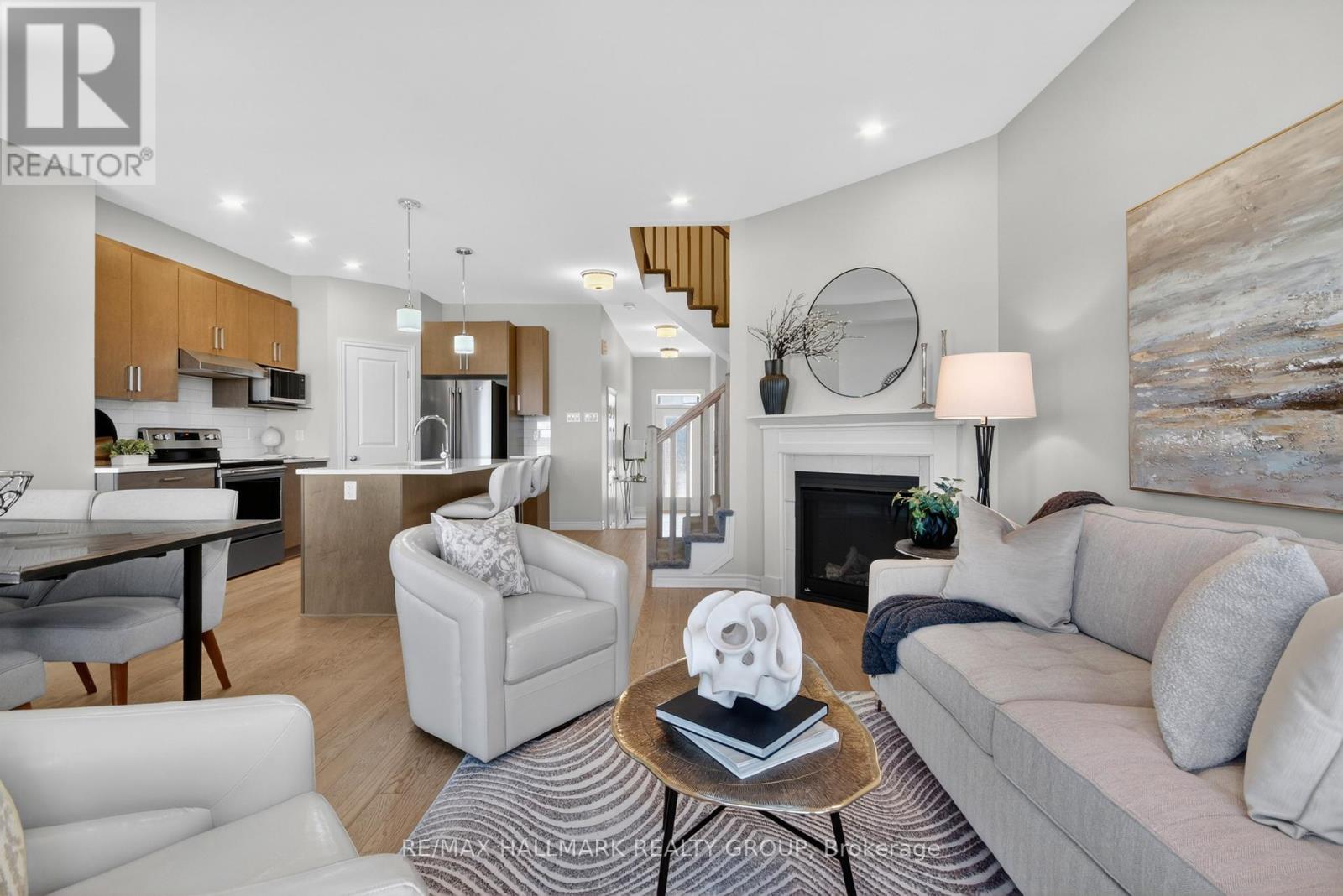737 MAVERICK CRESCENT - 14