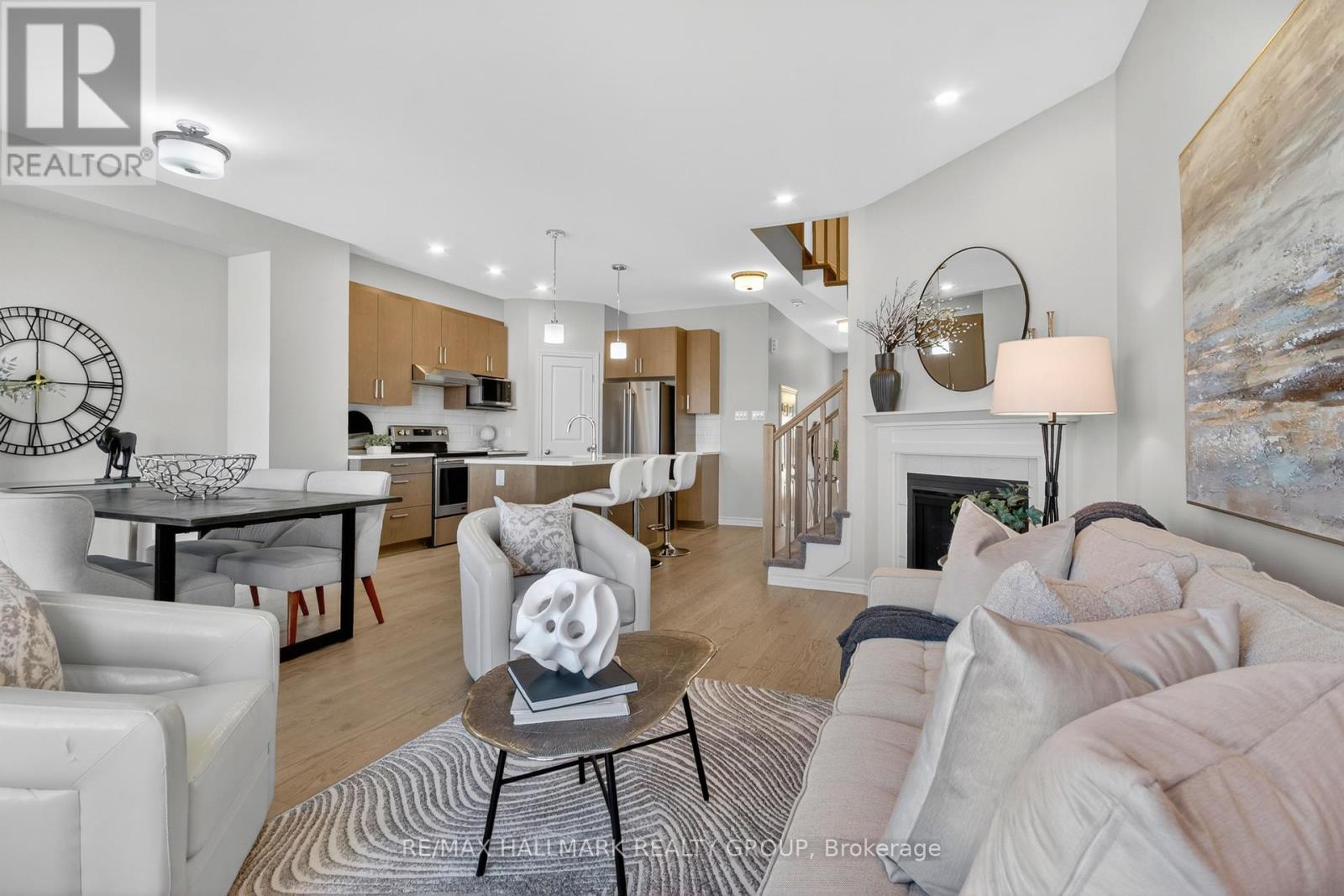 737 MAVERICK CRESCENT - 15