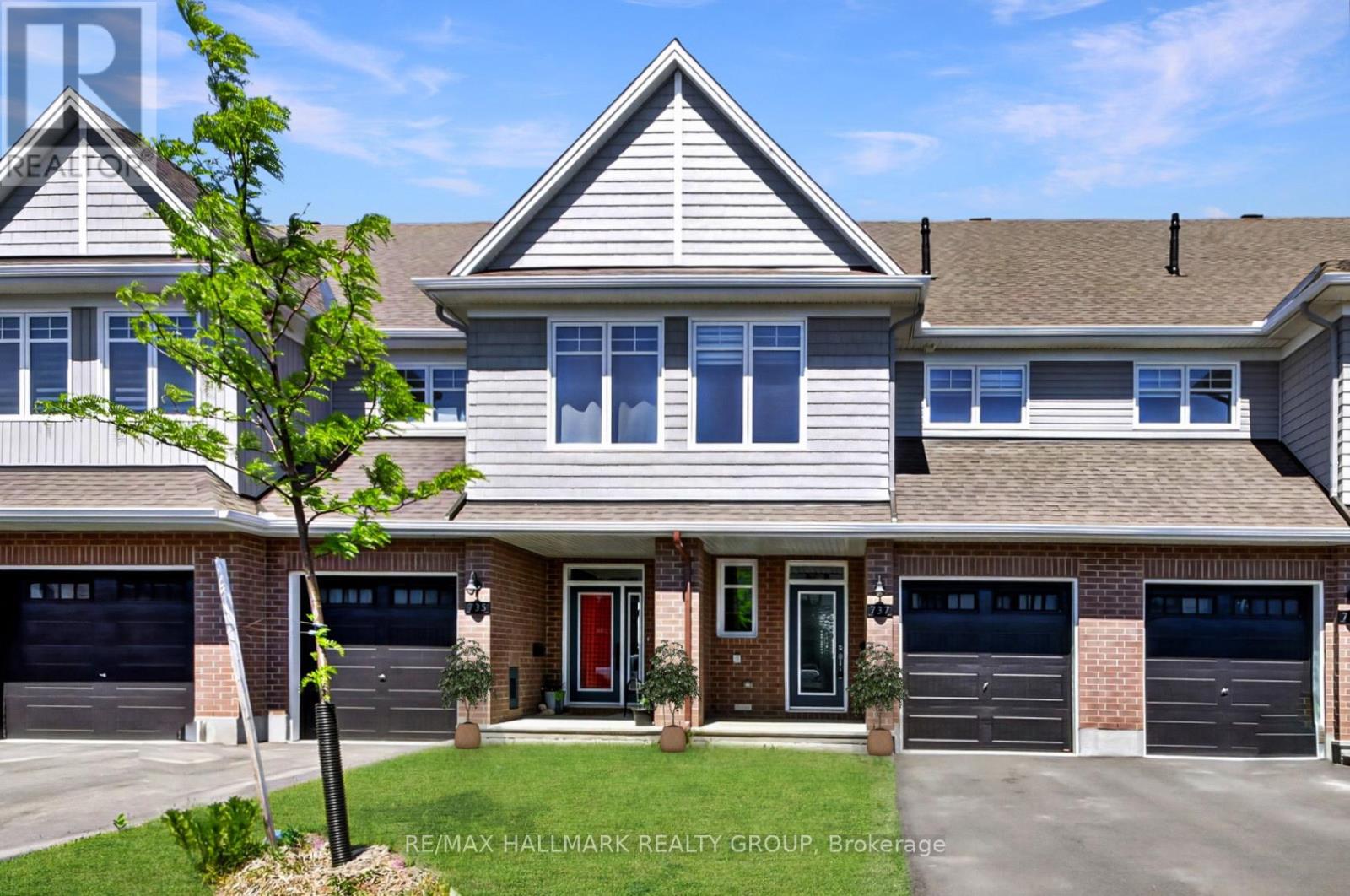 737 MAVERICK CRESCENT - 2