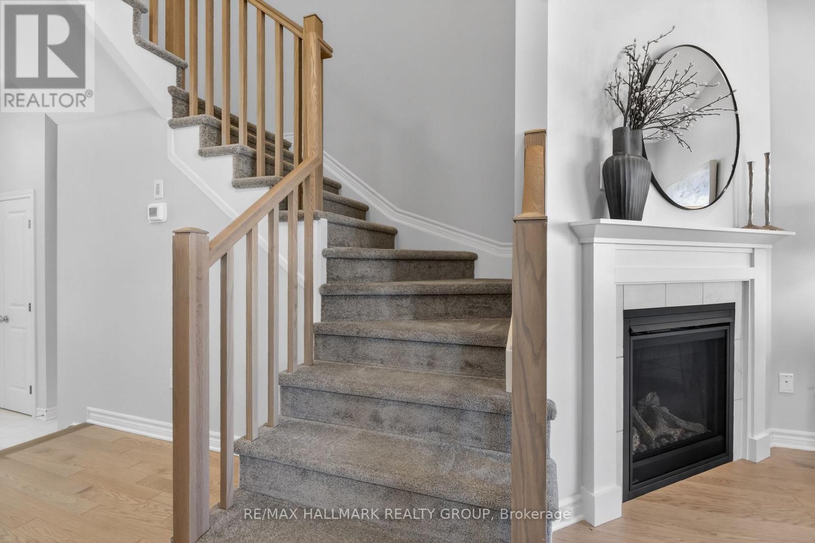 737 MAVERICK CRESCENT - 31