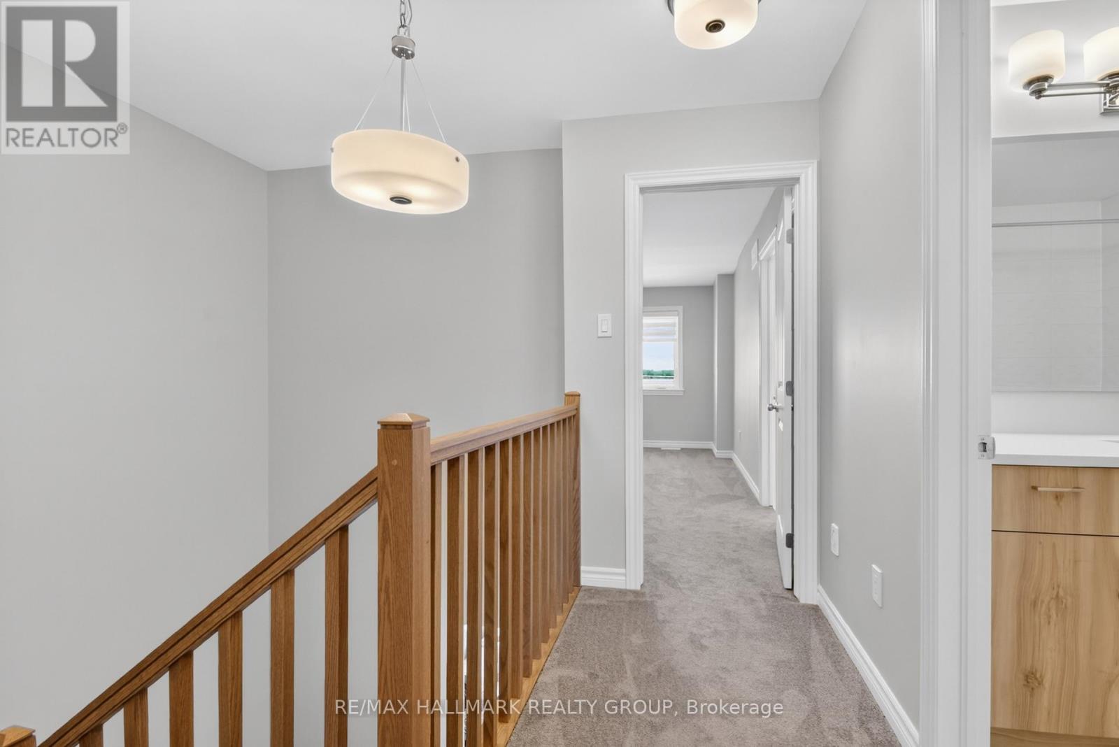 737 MAVERICK CRESCENT - 32