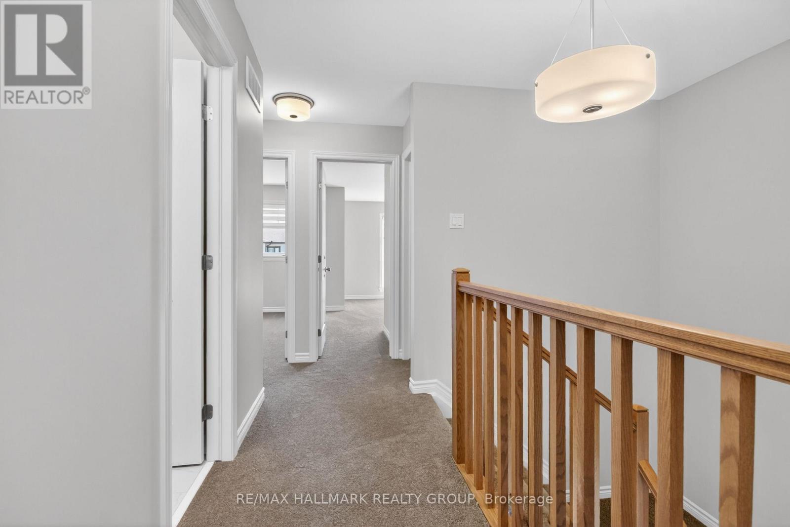 737 MAVERICK CRESCENT - 39
