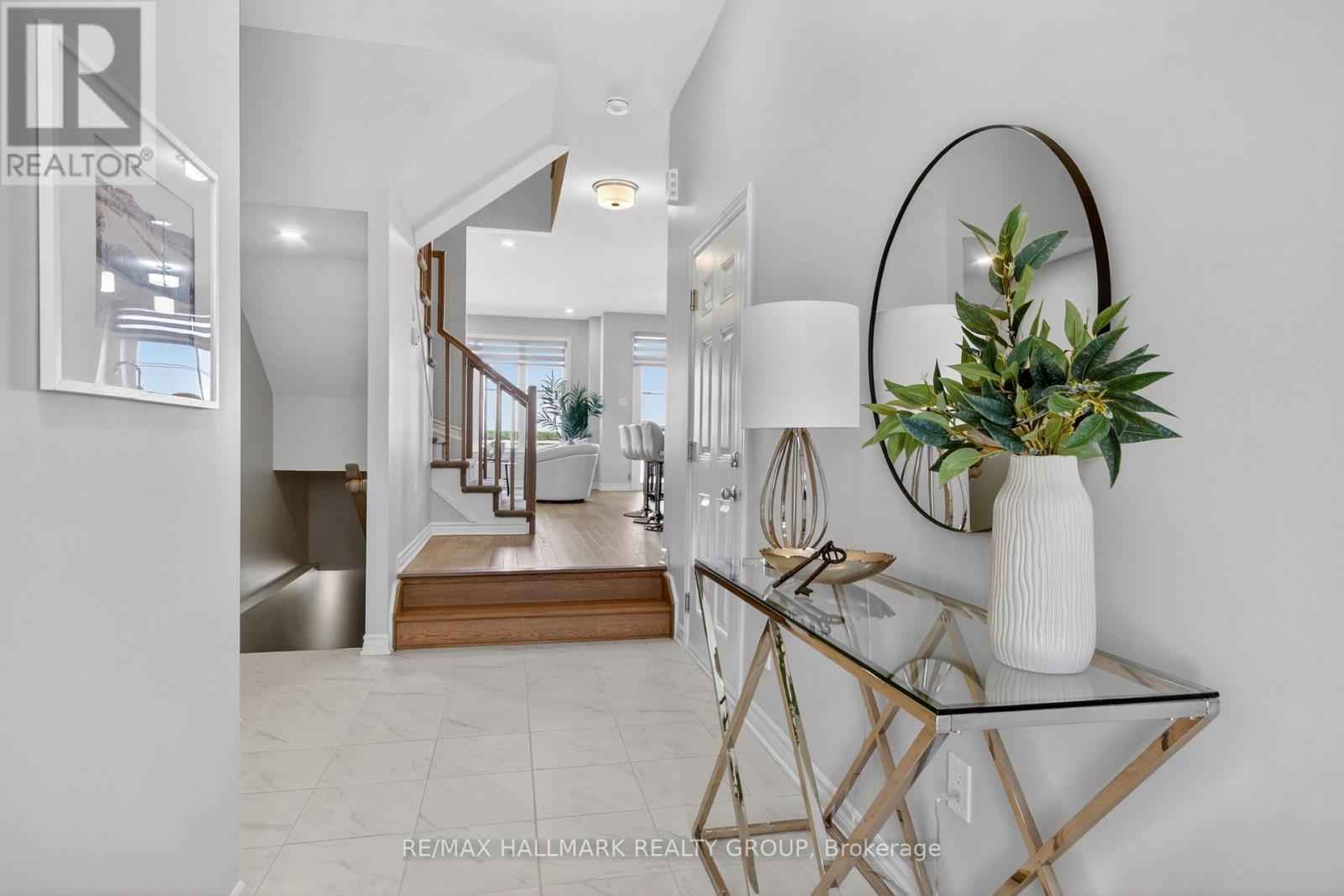 737 MAVERICK CRESCENT - 4