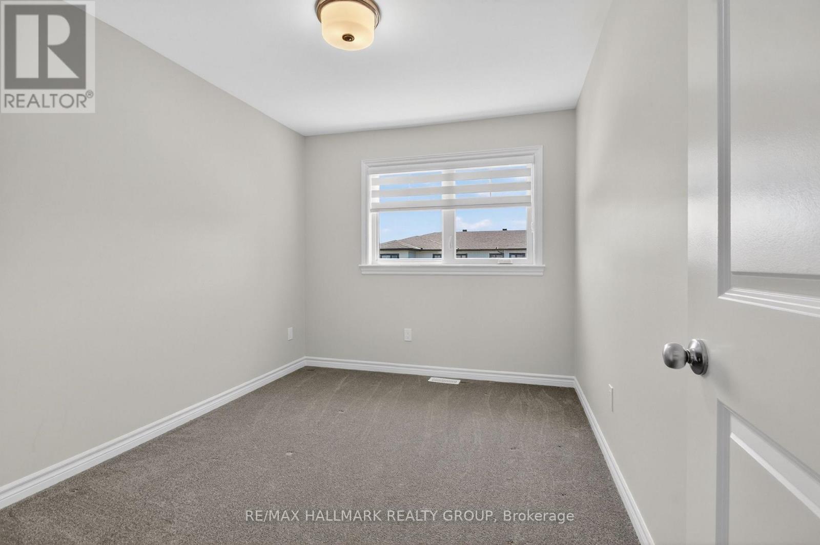737 MAVERICK CRESCENT - 45