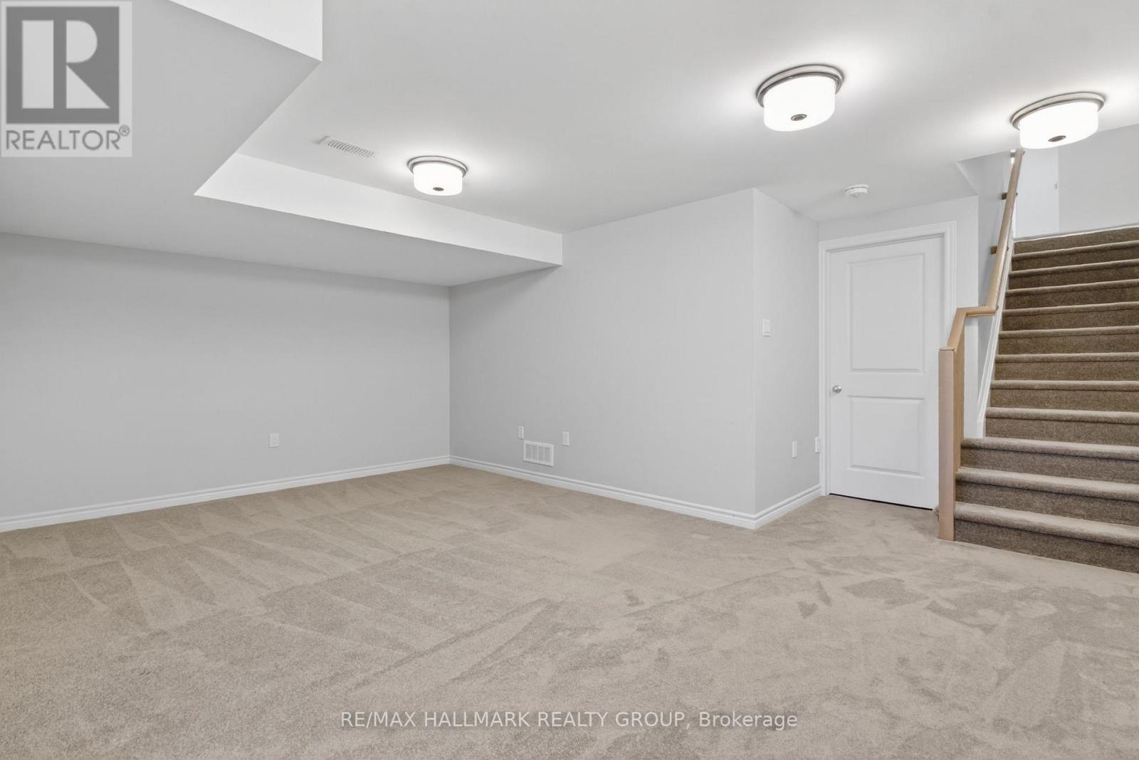 737 MAVERICK CRESCENT - 48
