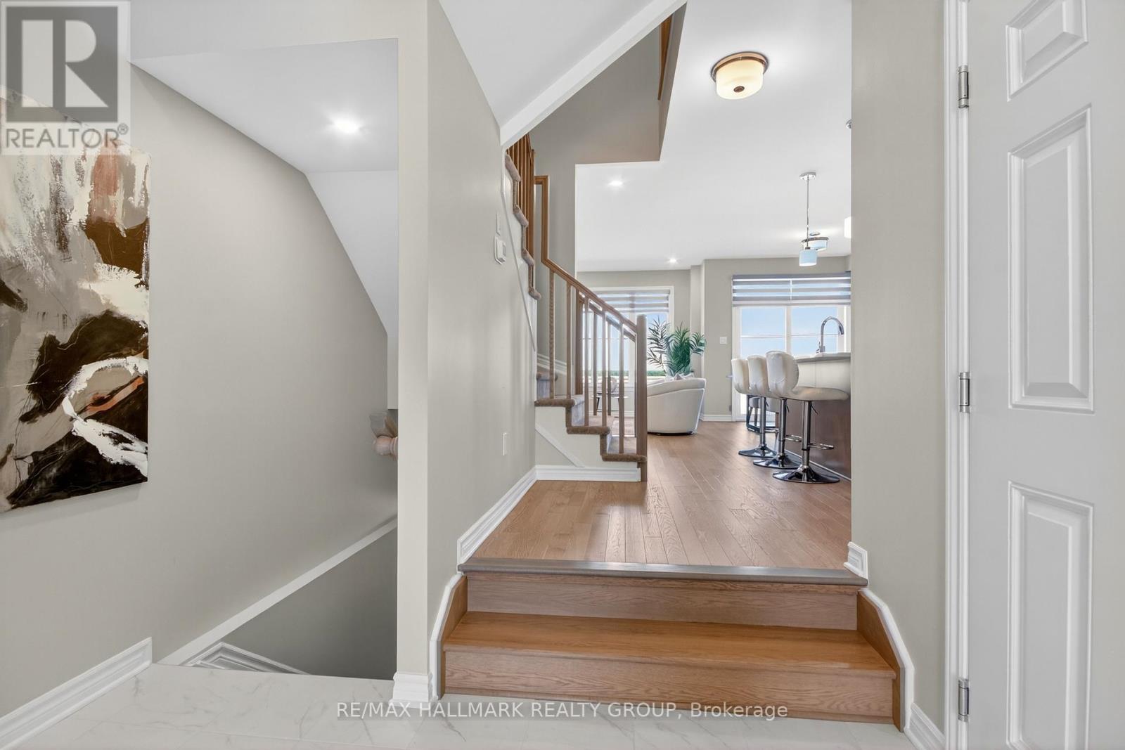737 MAVERICK CRESCENT - 6