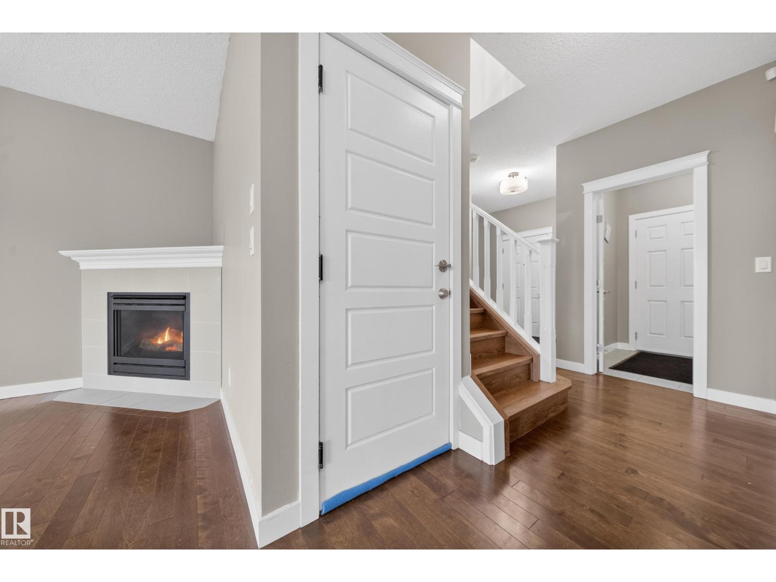 3639 15A ST NW - 26