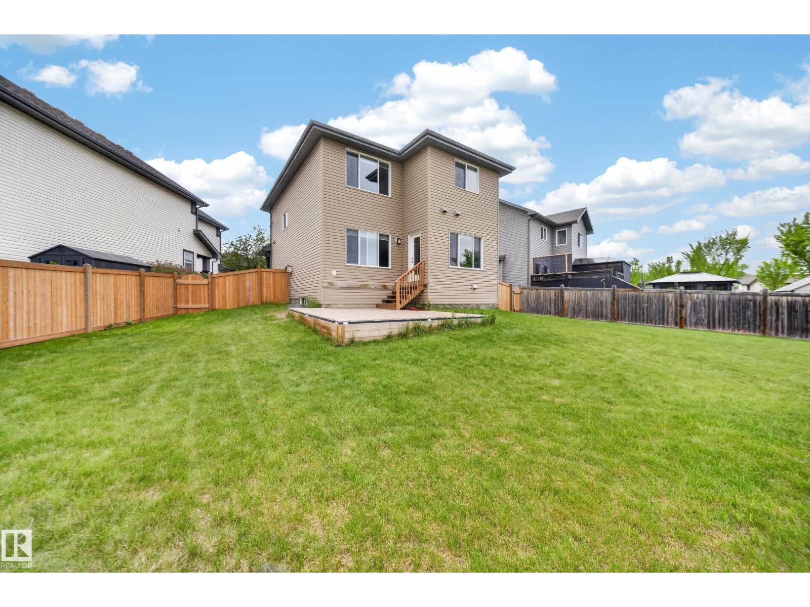 3639 15A ST NW - 67