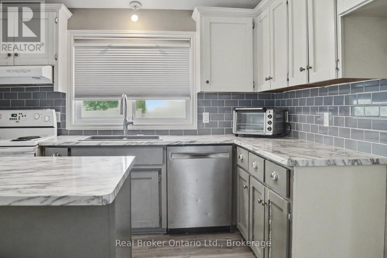354 GODERICH STREET - 10