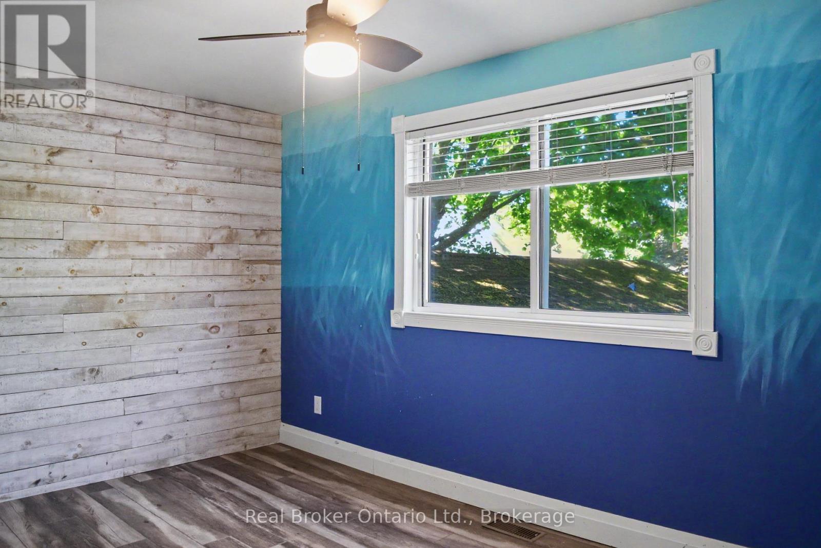354 GODERICH STREET - 19